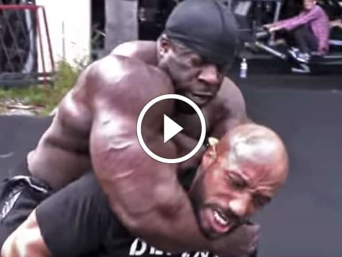 Kali muscle confronts, chokes out MMA fighter - MMA Underground