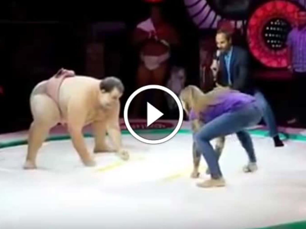 400-pound sumo wrestler, Kelly Gneiting, sets record for heaviest