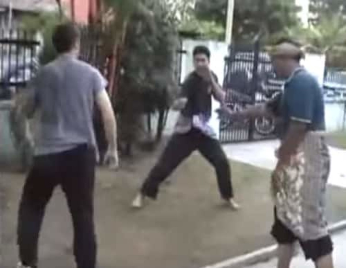 Kung fu vs. Pencak silat in street sparring match - MMA Underground
