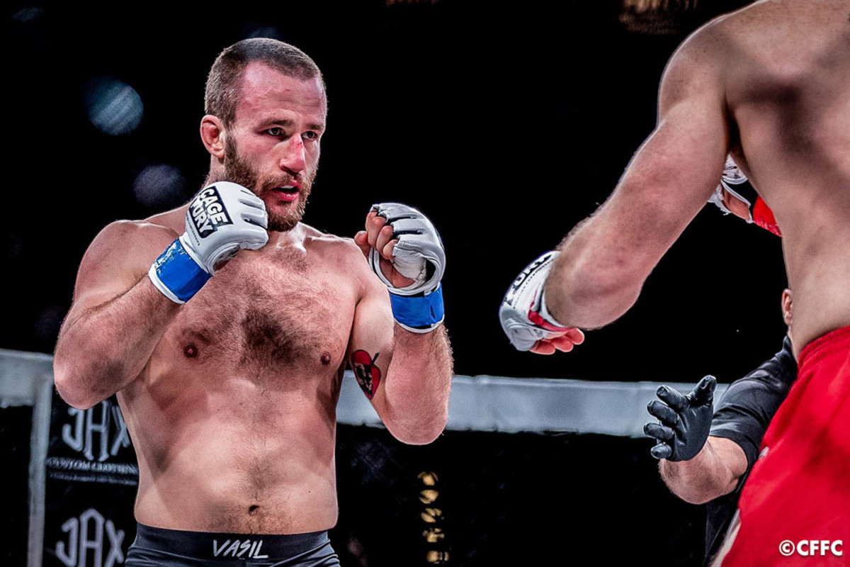 Chris Vasil finds himself in a position he never expected at CFFC 123 ...