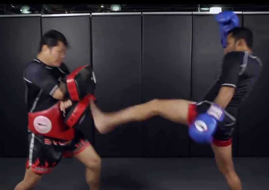 20 Muay Thai KO combinations in under 2 minutes