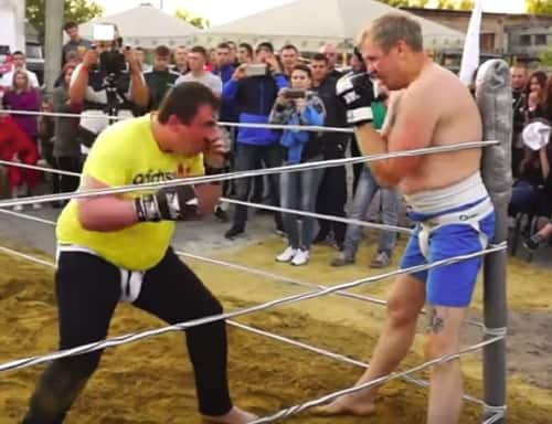 50-year-old boxer with impressive skills fights in MMA