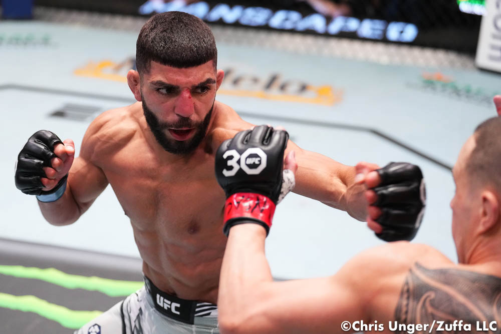 UFC on ESPN 45 results: Amir Albazi scores split-decision win over Kai Kara-France