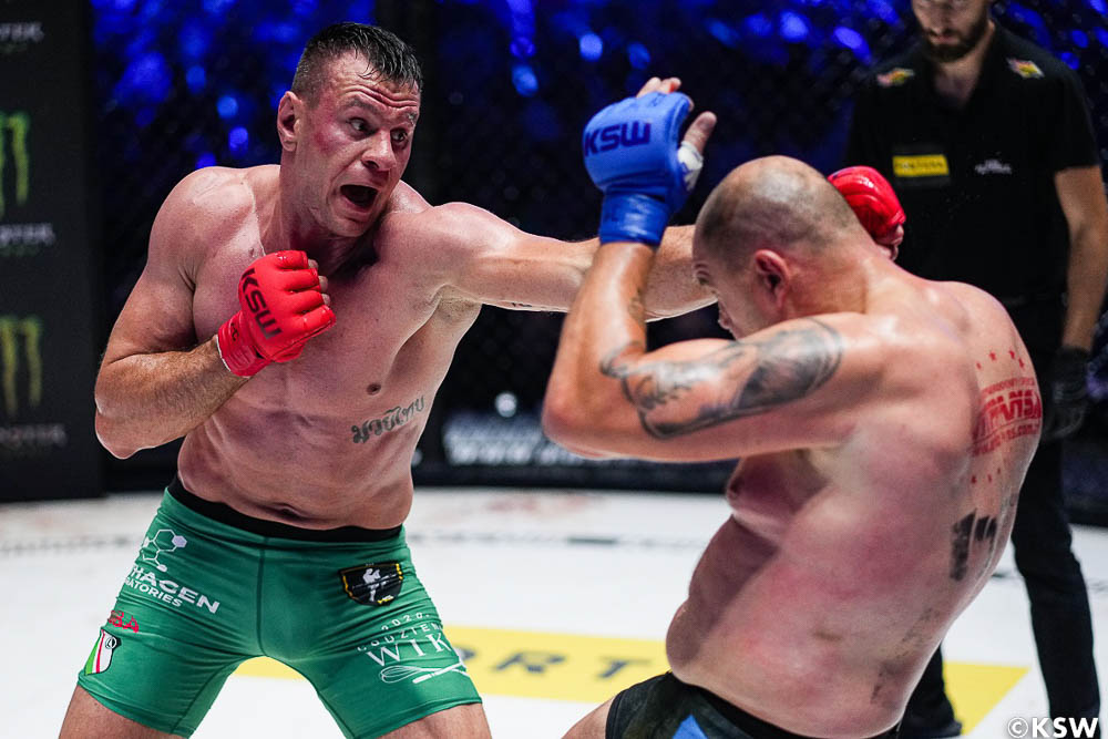 KSW 73 results: GLORY vet Arkadiusz Wrzosek victorious in MMA debut