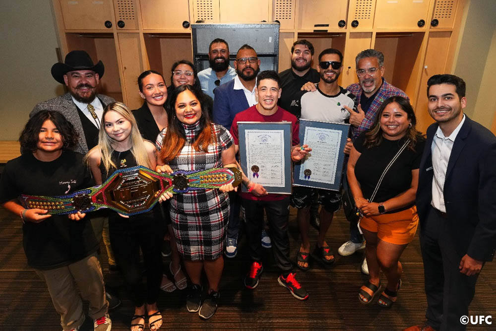 UFC athletes Brandon Moreno, Yair Rodriguez honored by Nevada Latino Legislative Caucus
