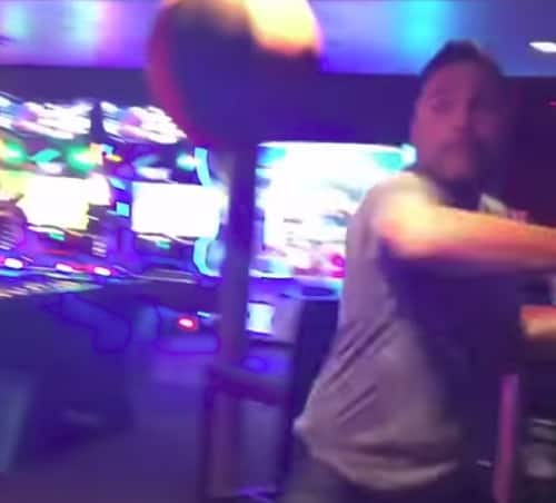 Conor McGregor vs. Boxing great, Oscar De La Hoya on punch machine