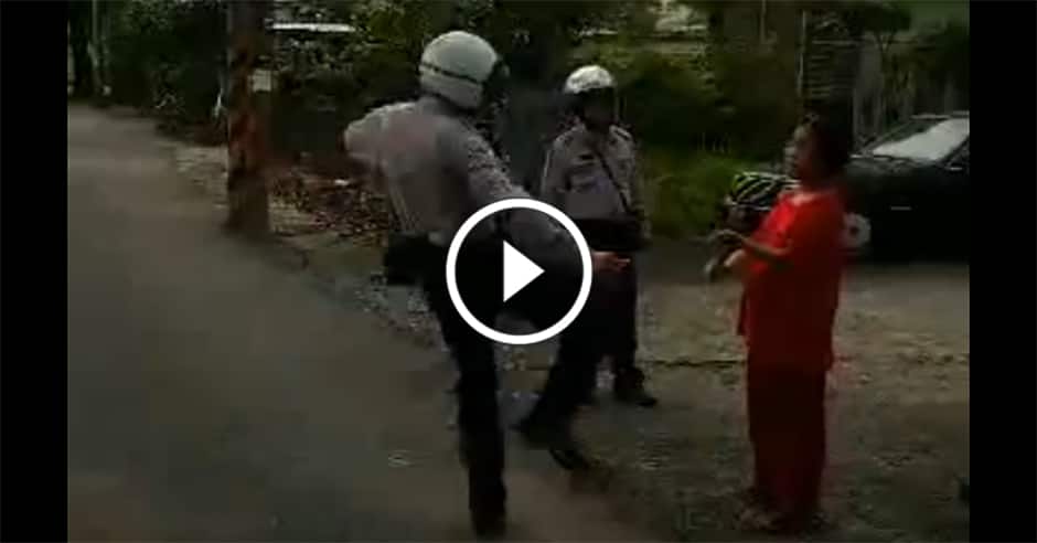 Cop deals with knife wielding lady in badass fashion