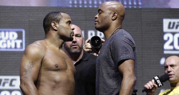 Cormier dominates Silva at UFC 200