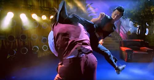 Donnie Yen uses MMA against Sammo Hung in awesome fight scene