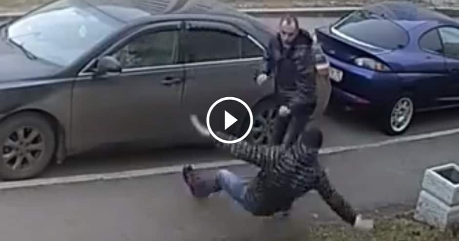 Guy knocks bully out twice with wife and child in the car