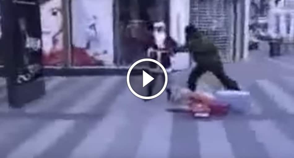 Hecklers pick on the wrong Santa and pay dearly