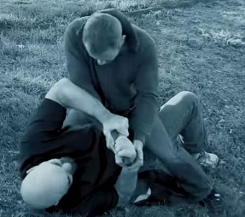 How to win a gun struggle when you’re on your back!