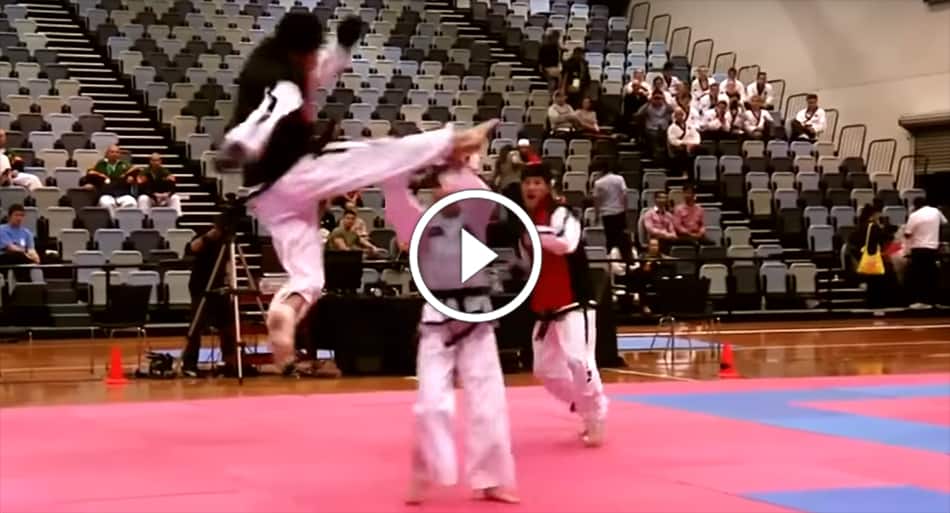 North Korean Taekwondo demo – Women’s self-defense