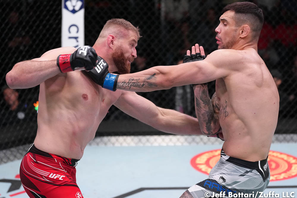 UFC on ESPN 36 recap: Jan Blachowicz awarded TKO win after injury cuts Alexander Rakic’s night short