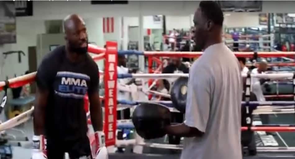Jeff Mayweather drops MMA star King Mo in training