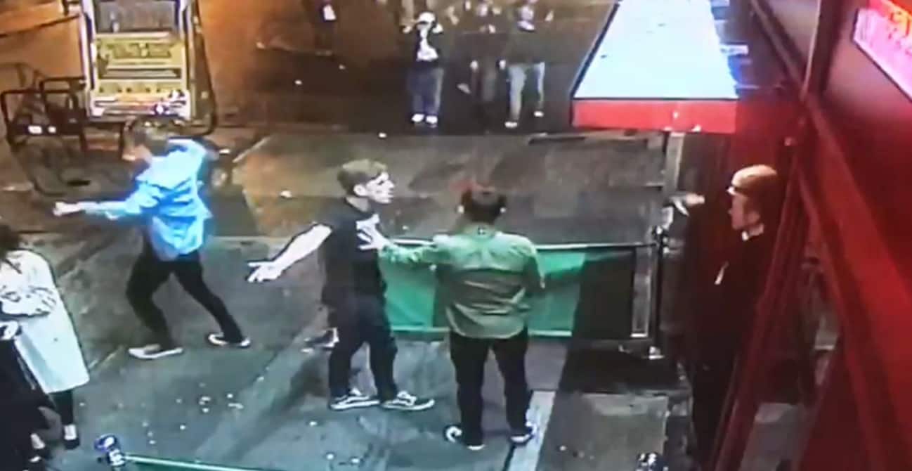 Jiu-Jitsu trained bouncer forced to use skills on customer