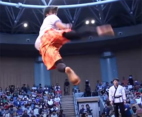 ‘Kick Gun’ wows audience with gravity-defying techniques