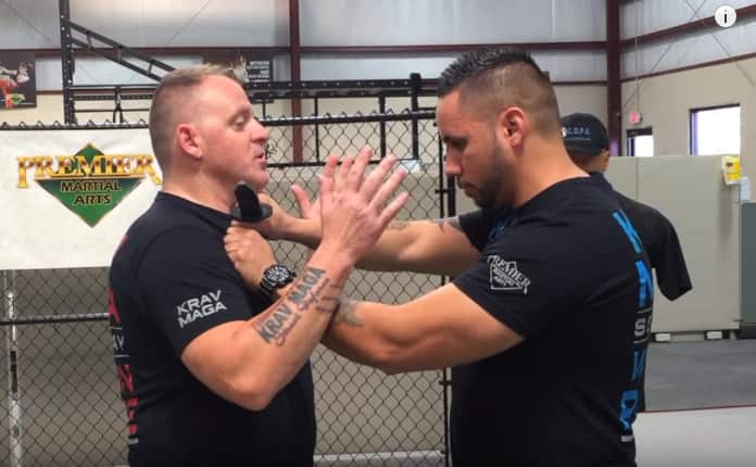 Defense against cross side knife attack – with a shock knife!