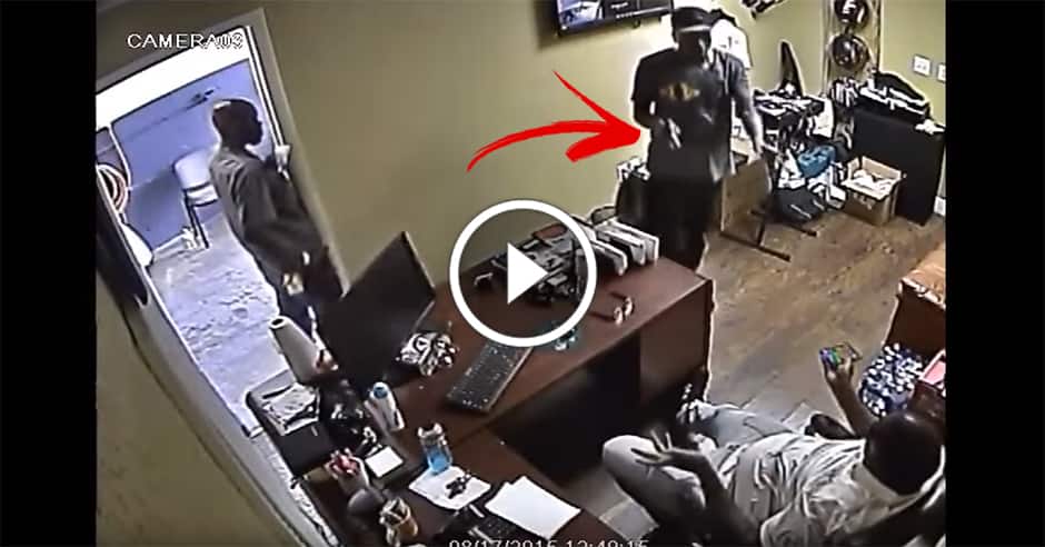 Brave man fights armed robbers at gunpoint