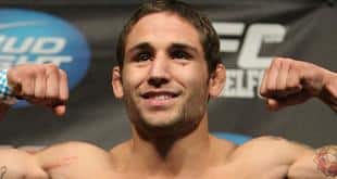 Mendes finishes MacKenzie in 1st round by TKO