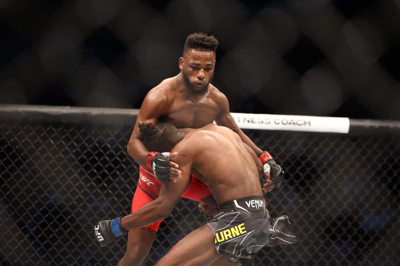 WATCH: Manel Kape lands amazing flying knee KO at UFC 265