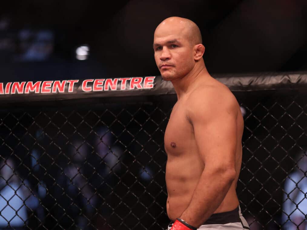 5 UFC champions that crossed over to pro Wrestling