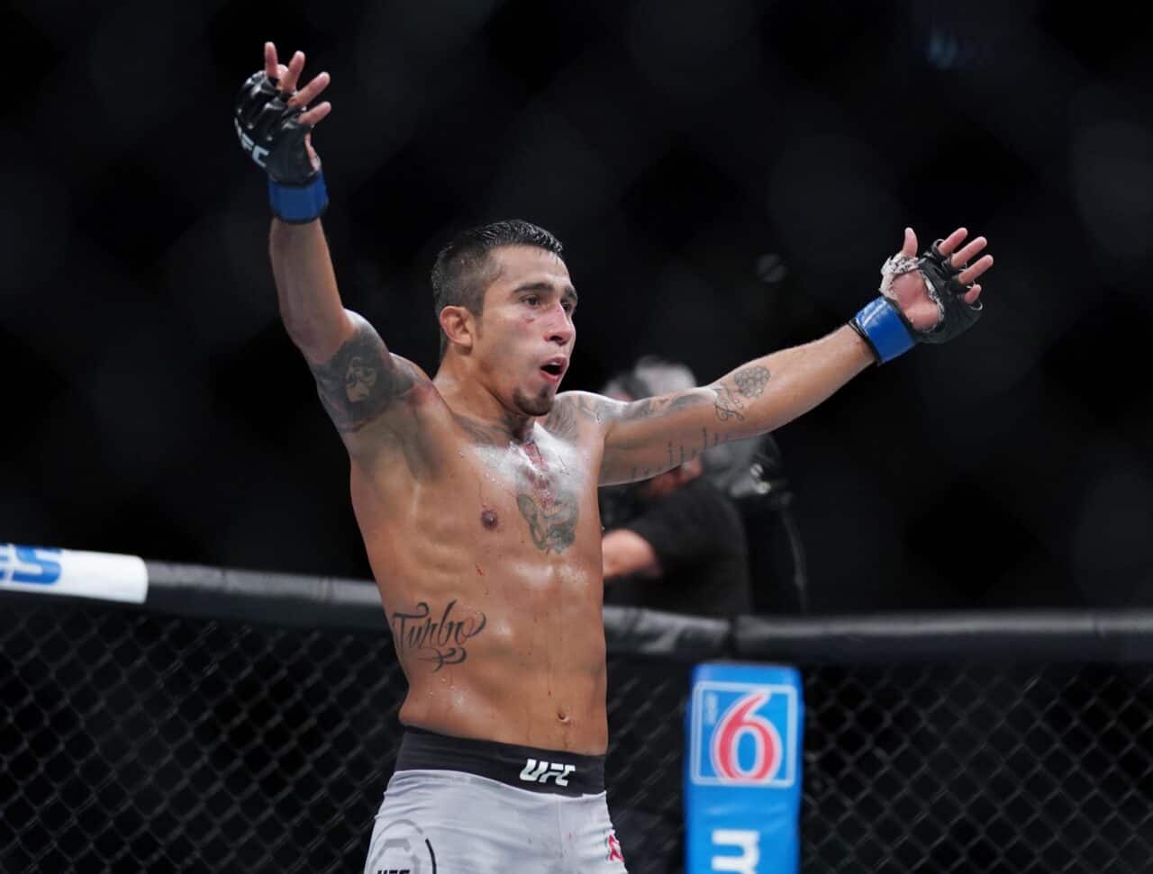 Alejandro Perez vs Johnny Eduardo planned for Oct. 2 UFC card