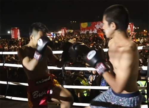 7-foot tall Muay Thai GIANT at seminar gives legendary Saenchai BIG problems in sparring session