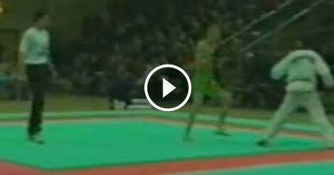 Classic fight between a thai boxer and taekwondo fighter