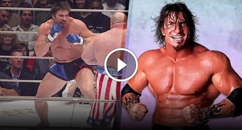 6’6″ 270lb WWE wrestler fights in MMA – does NOT last long