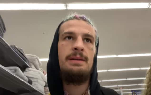 WATCH: Sean O’Malley hands out gifts of $100 to random Walmart shoppers on Christmas eve