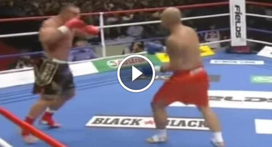 6’6″ Taekwondo champion vs. high-level kickboxer – does NOT last long