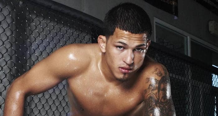 Pettis’ move to featherweight official, will fight Charles Oliveria in August