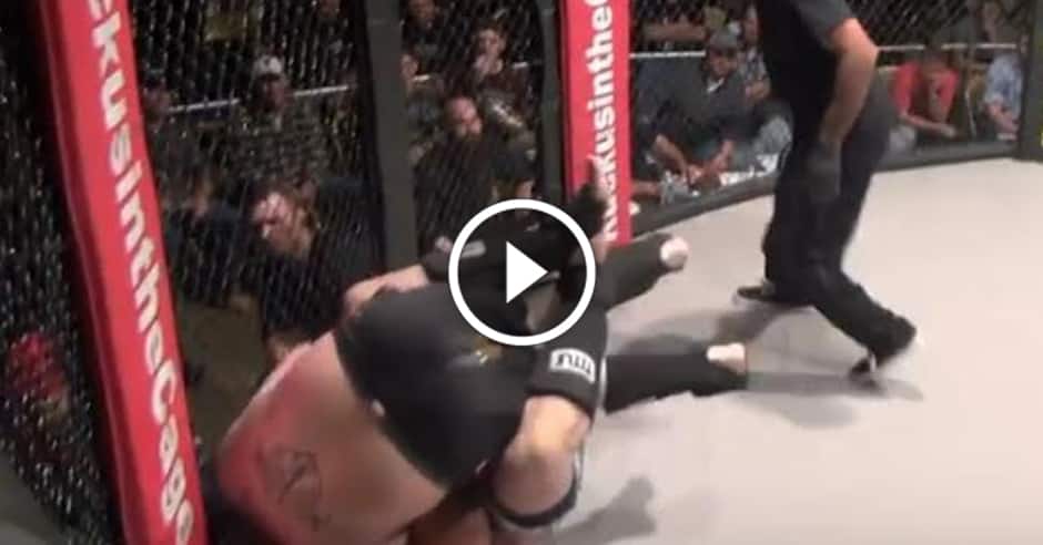 S*** Happened – MMA fighter poops in cage