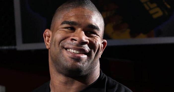 Overeem predicts knockout of Miocic