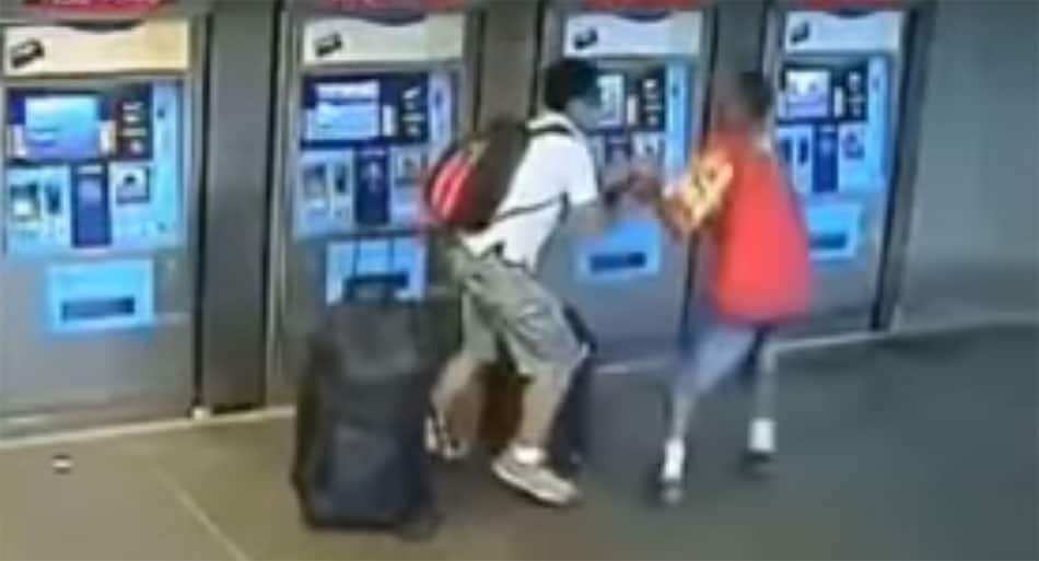 Robber attempts cash grab at ATM but victim knows jiu-jitsu