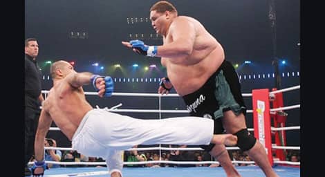 Royce Gracie takes on 514 pound Sumo wrestler
