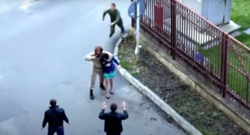Russian soldier disarms kidnapper – finds out he made a huge mistake