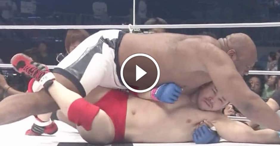 Minowa battles Bob ‘The Beast’ Sapp