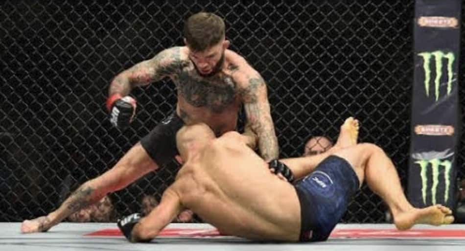 The CRAZIEST ‘saved by the bell’ moments in MMA history