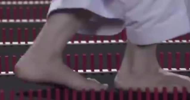 Rika Usami performs Chatan Yara Kusanku