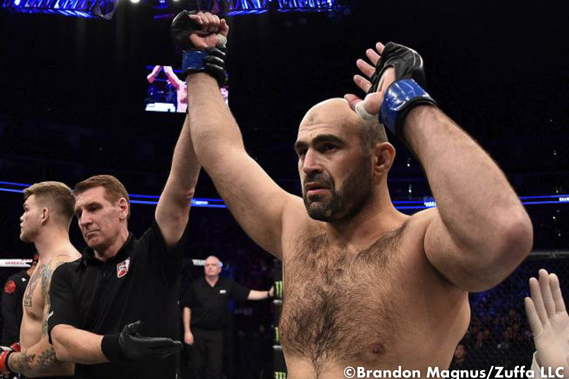 UFC 283’s Shamil Abdurakhimov continues to challenge himself: ‘I don’t give a sh-t who I fight’