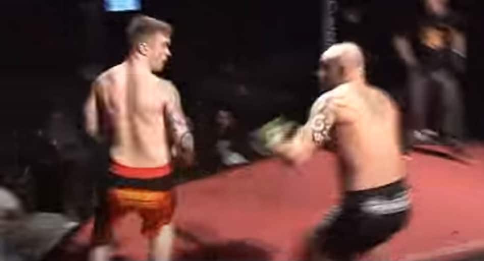 Shaolin Kung Fu practitioner vs. MMA fighter – don’t blink