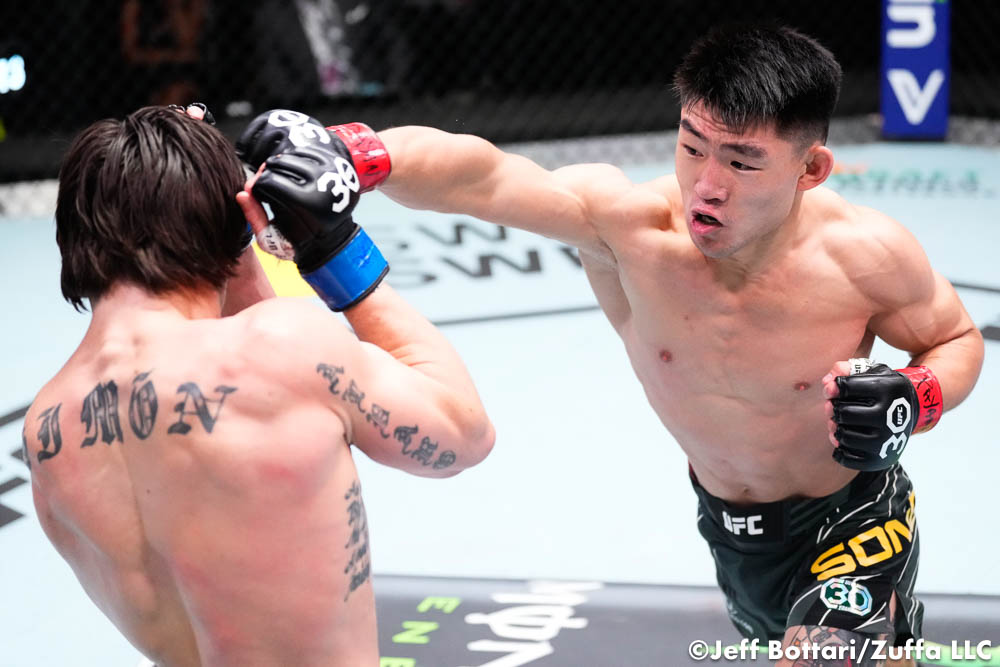 UFC Fight Night 223 results: Song Yadong scores fifth-round stoppage of Ricky Simon