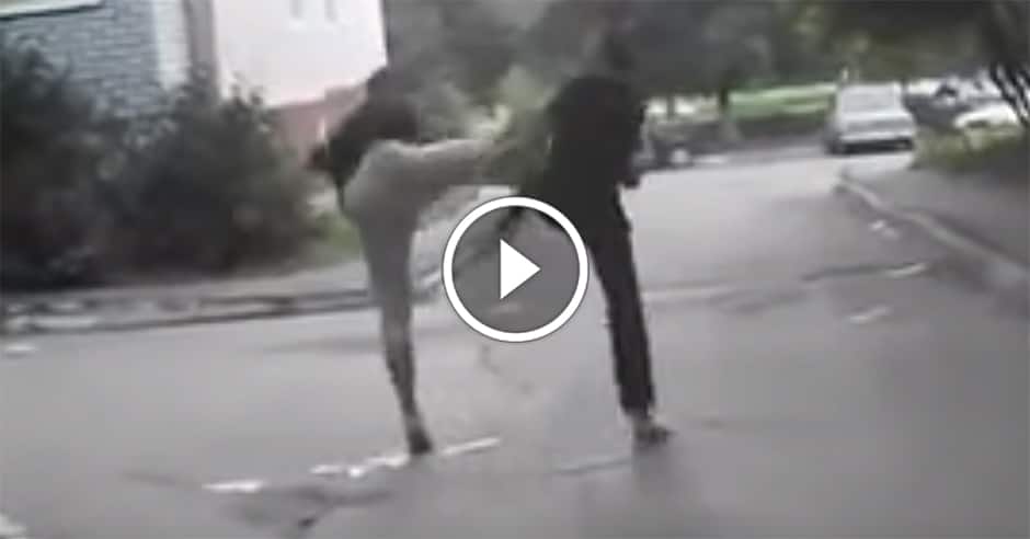The top 5 head kick KOs on the street (GIFS)