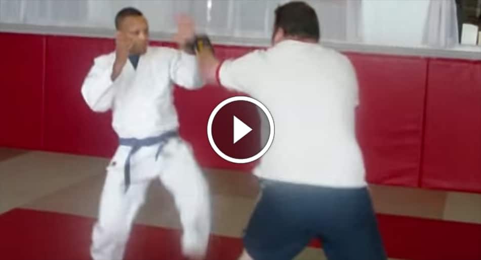 BJJ purple belt vs much larger boxer in challenge match